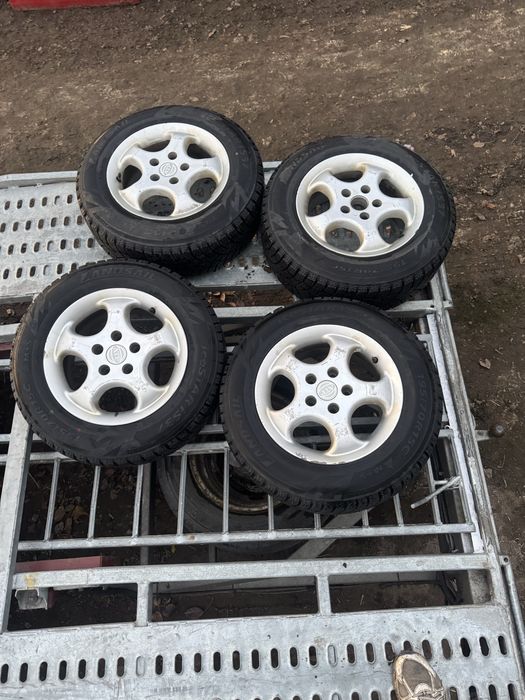 Комплект литих дисків з шипованою зимовою гумою 5/112/15С