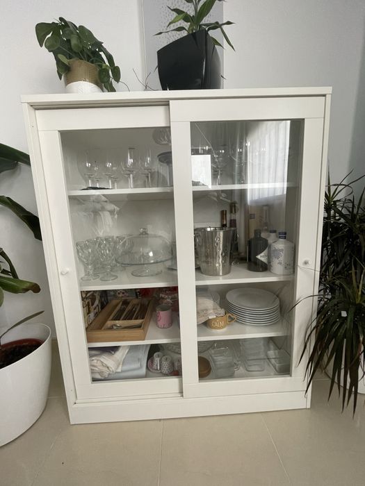 Vendo movel/vitrine  ikea em bom estado