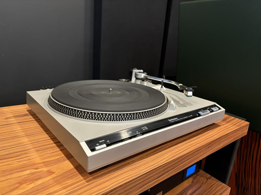 Gramofon - Technics SL-220 - półautomat