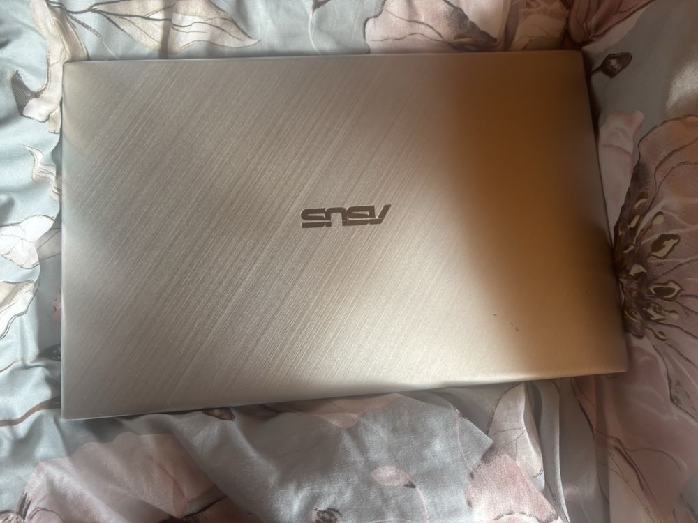 Sprzedam Laptopa