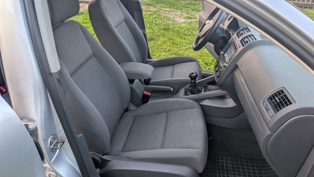 Продам Гольф 5 1.6 MPI