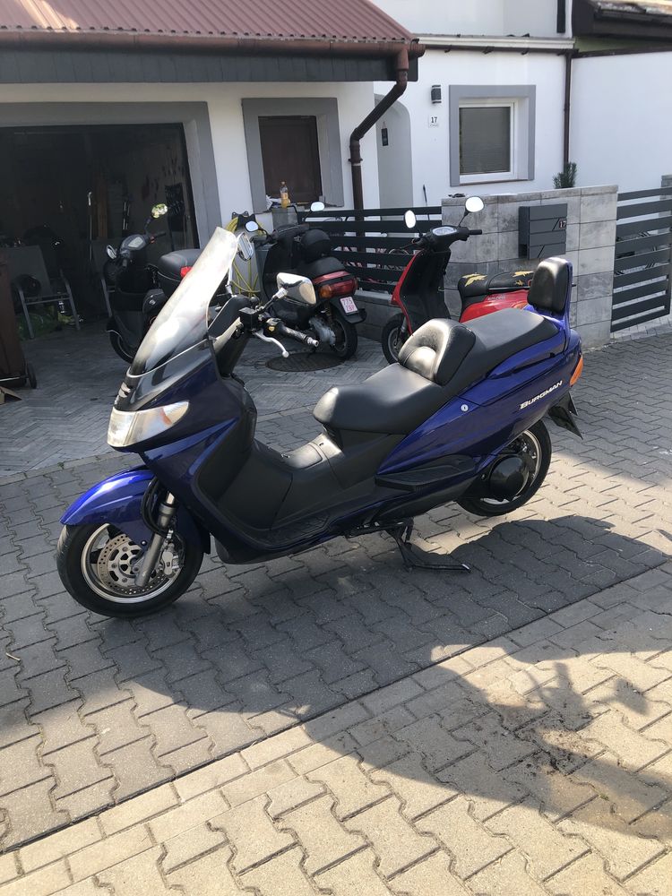 Suzuki burgman 250 sprzedam zamienie