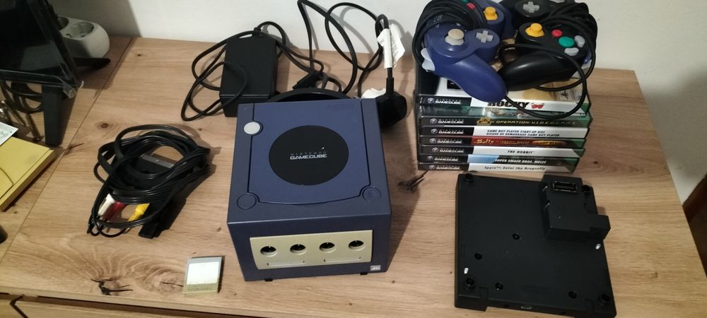 Gamecube + Gameboy Player + 2 comandos