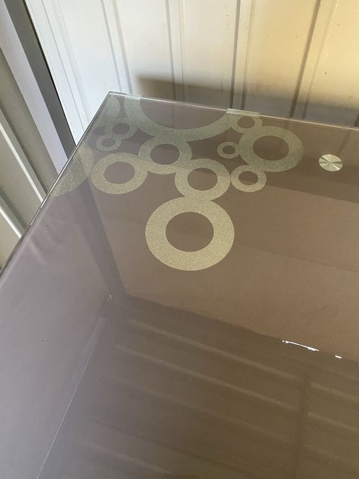 Продам стільці та стіл стільці шкіряні