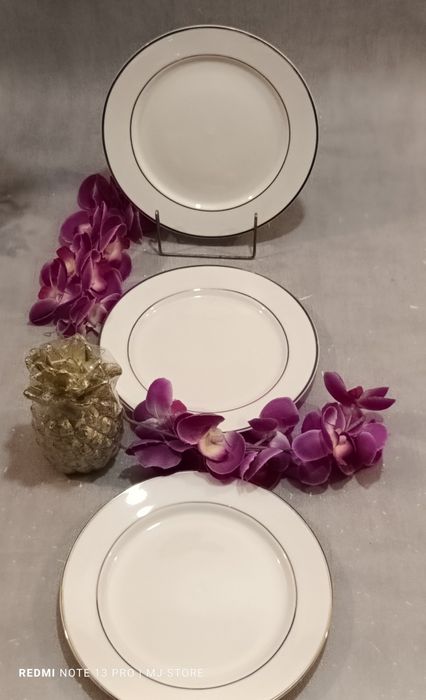 Klasyczne talerzyki deserowe ze złoceniem