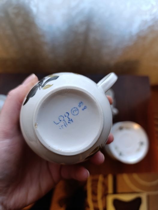 Сервіз радянський "Золота хризантема"