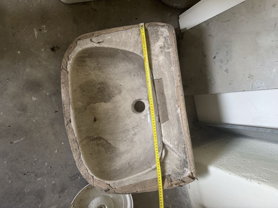 Żeliwny zlew zeliwna umywalka prl