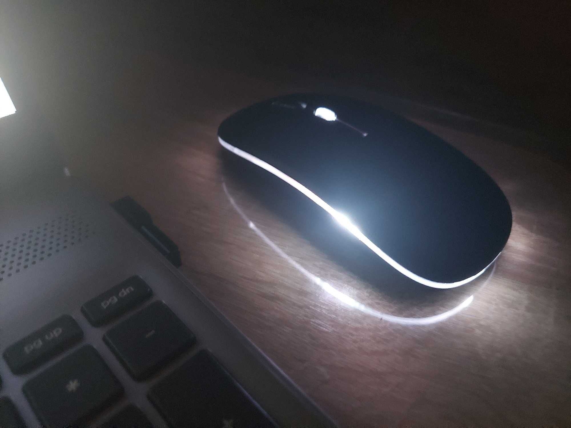 Комп'ютерна безпровідна миша RGB