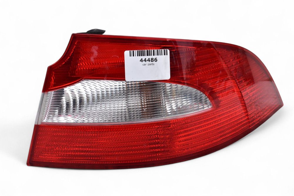 Lampa Prawy Tył SKODA SUPERB II Sedan 3T5945096