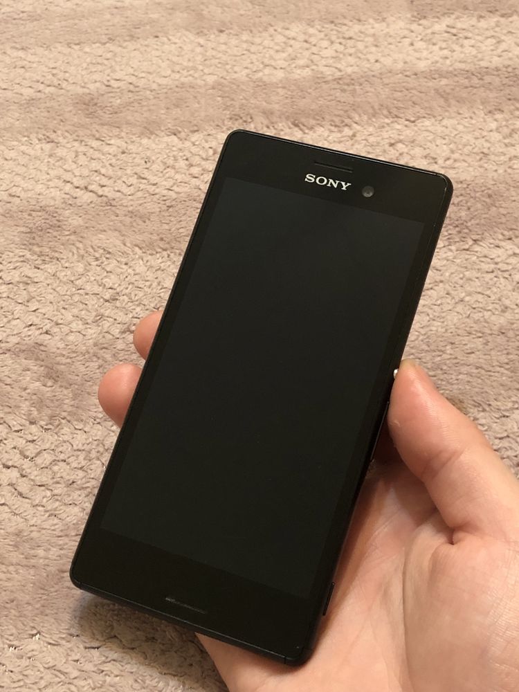 Телефон Sony E2303 з Німеччини