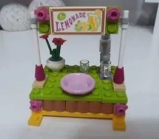 Lego friends 41027 stoisko z lemoniadą Mii święta