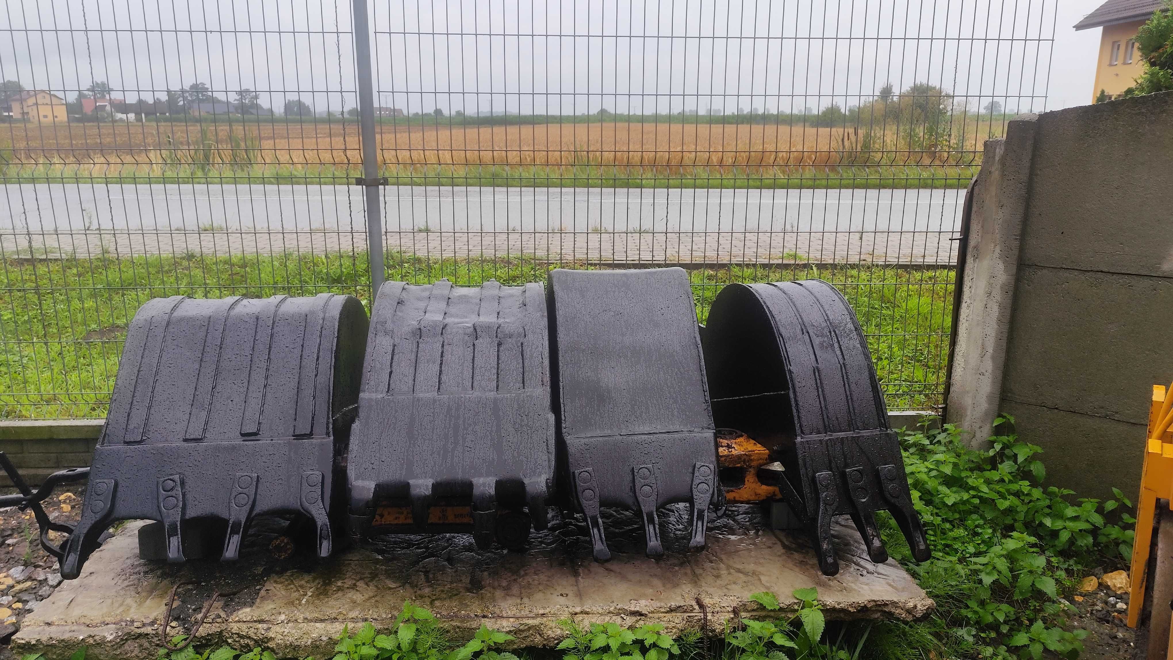 Koparko-ładowarka CASE 580 Super LE + 5 łyżek – Stan bardzo dobry
