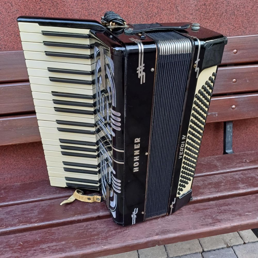 Akordeon hohner verdi 4