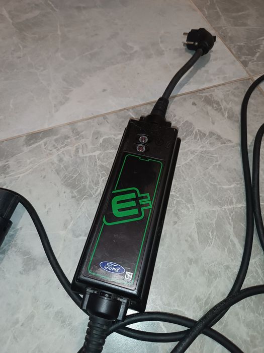 Зарядний Пристрій Зарядка  Електрокарів Болт , Форд , Ліф ,