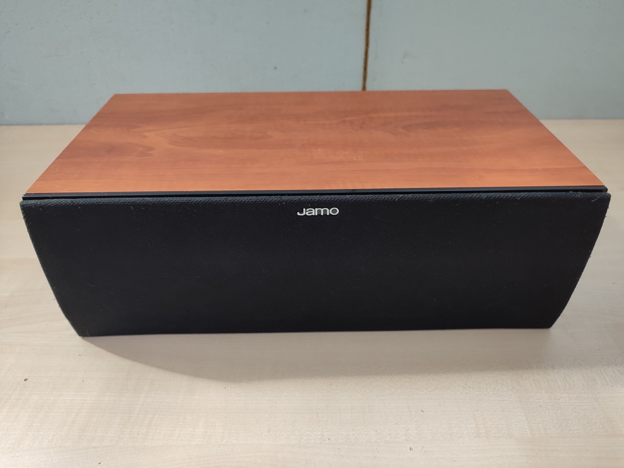 Центральна колонка Jamo S60 CEN (6Ohm, 130W)