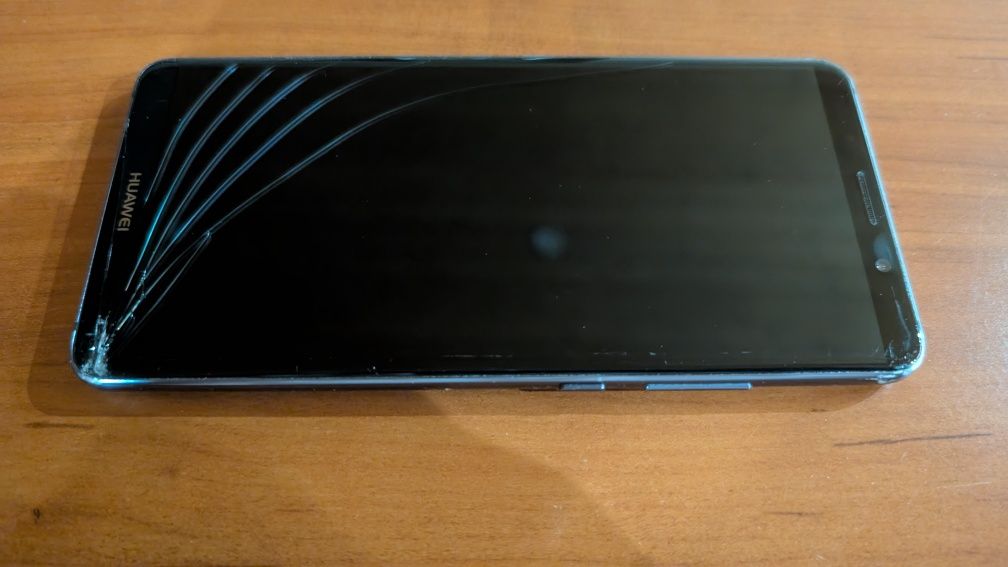 Huawei Mate 10 Pro 128GB - vidro partido