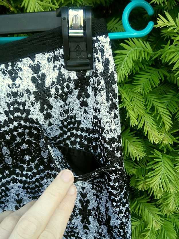 Spódnica ołówkowa H&M HM 36 S czarna szara mini biurowa kieszenie