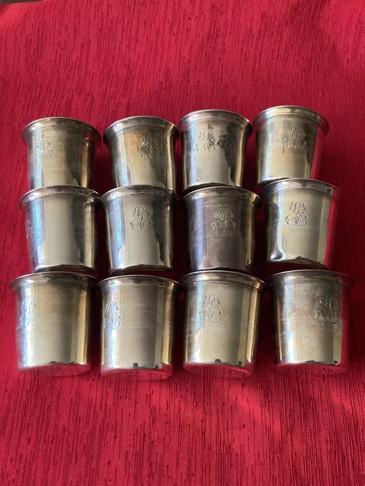 Srebrne kieliszki 12 szt.