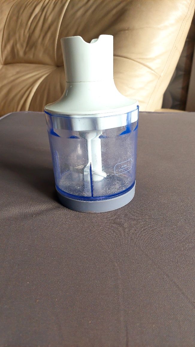 Pojemnik rozdrabniacz blender philips hr1363