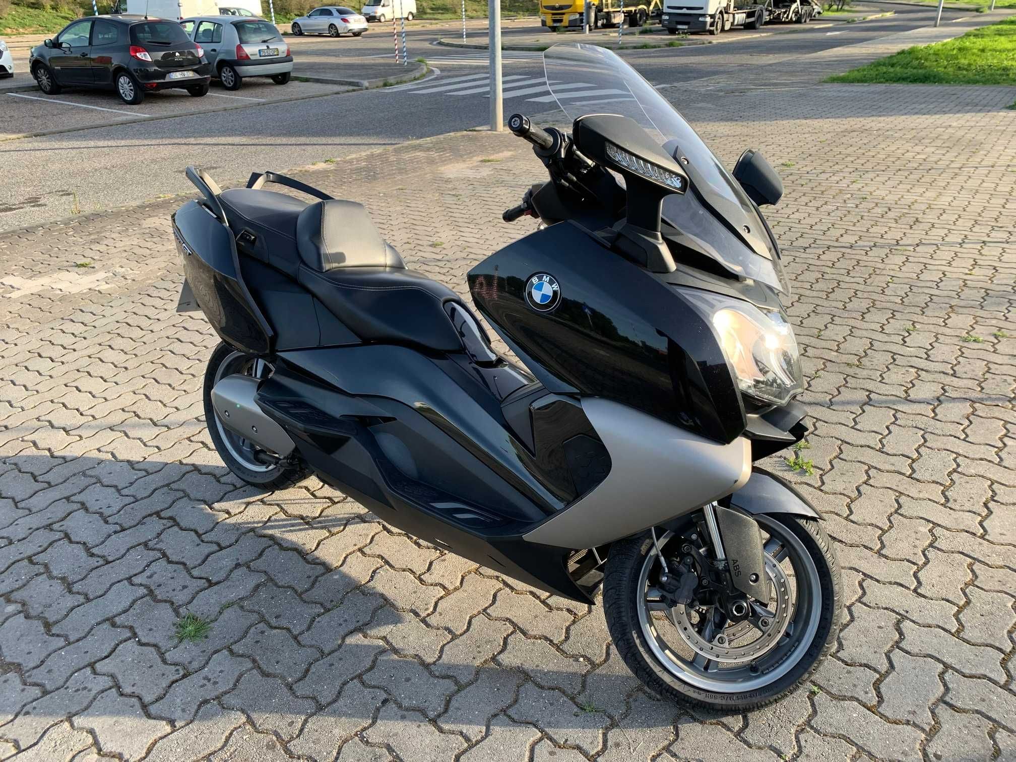 BMW C650 GT MAXI SCOOTER