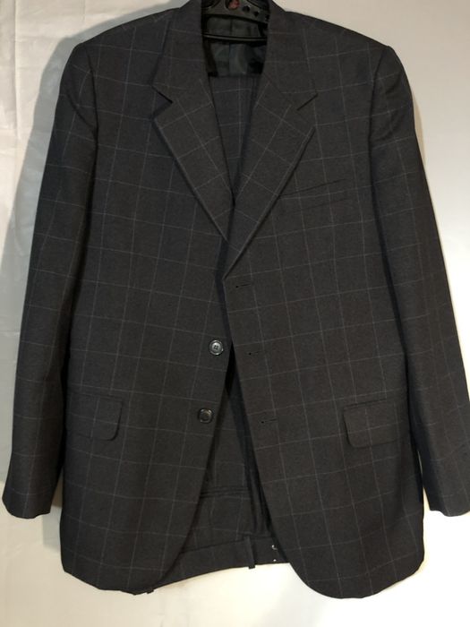 Чоловічі костюми