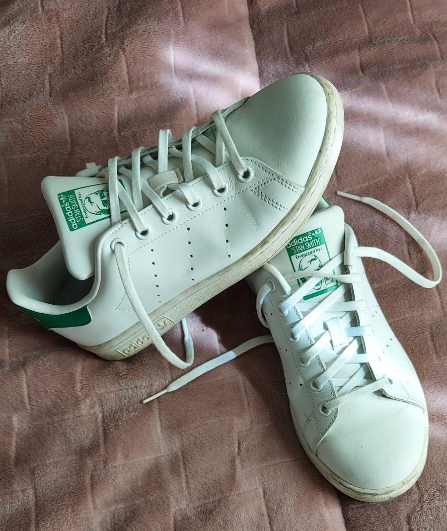 Tênis Stan Smith n.37 1/2 novos