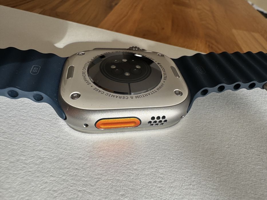 Apple Watch Ultra 2 (Model A2986, 49 mm)
