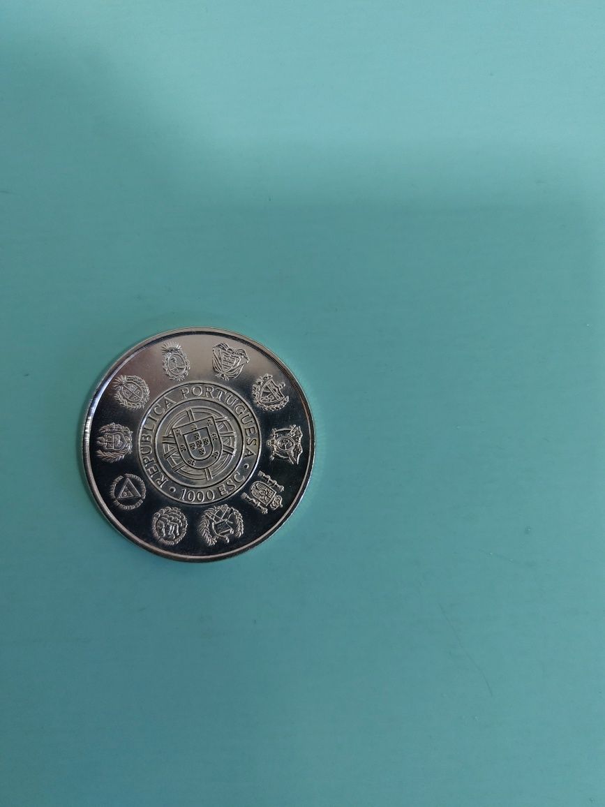 Moeda 1000 escudos  O Lobo