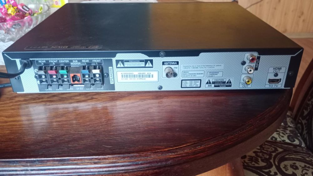 Odtwarzacz płyt DVD  LG DH4130S Stan bardzo dobry i  Możliwa wysyłka o