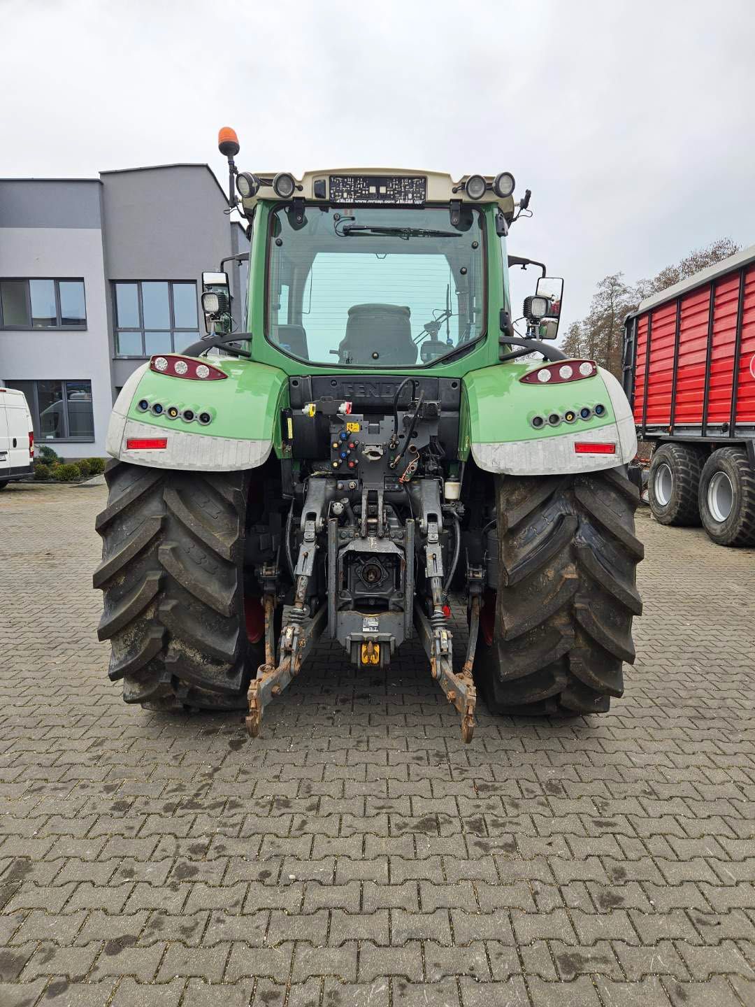 Ciągnik rolniczy Fendt 724 Vario Profi Plus