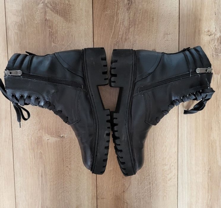 Zimowe Czarne botki 37. Klasyczne ocieplane botki damskie 37. Trapery