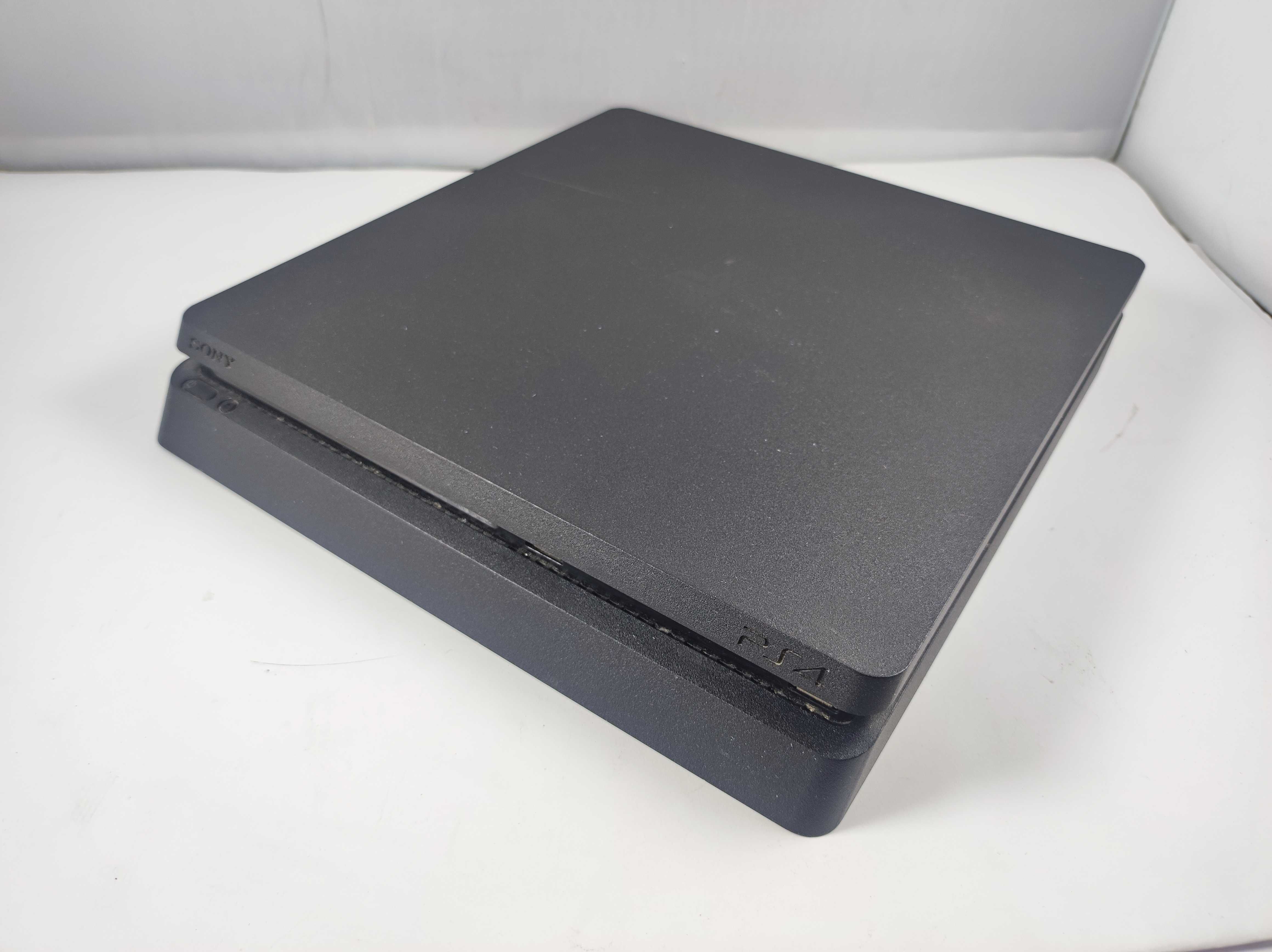 Konsola PS4 SLIM 500GB + pad