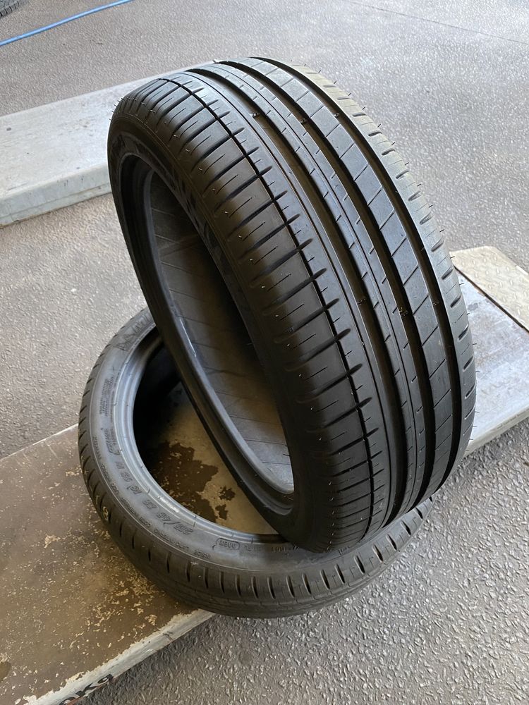 Pneus 215/45/18 Michelin Pilot Sport 3