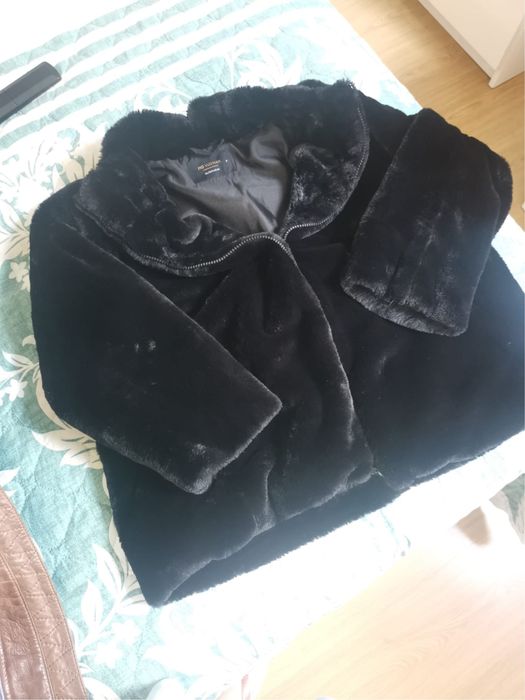Casaco tamanho m pelo preto como novo