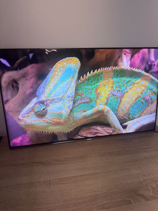Трлевізор Samsong 40дюймів Смарт