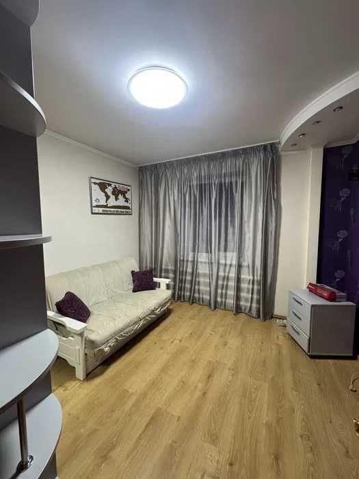 продаж 2 кім Лариси Руденко метро Позняки  Піраміда пр Бажана Безнал