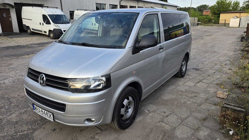 Wynajem Bus Van VW MULTIVAN T5 7 os. Trafic, Caravelle, Expert, Jumper