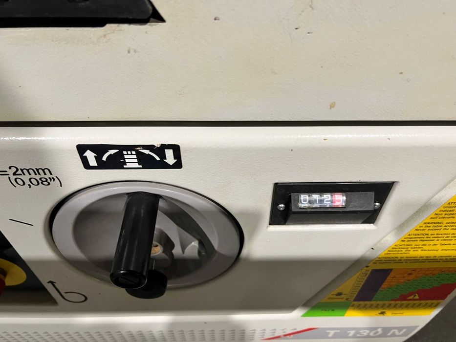 Frezarka dolnowrzecionowa SCM T130N