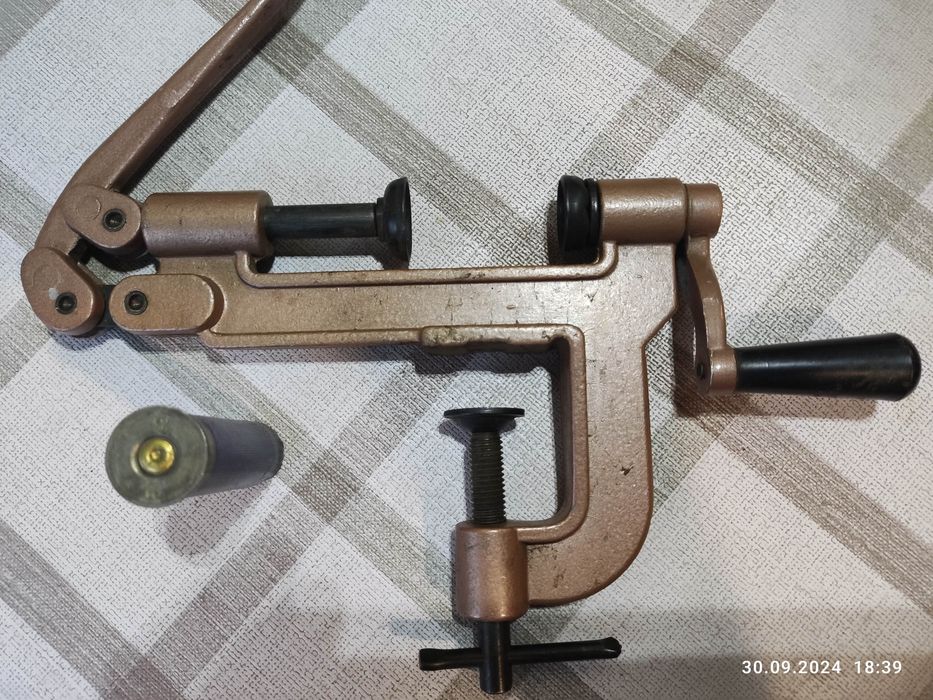 Закрутка настольная с поджимом 16 калибр