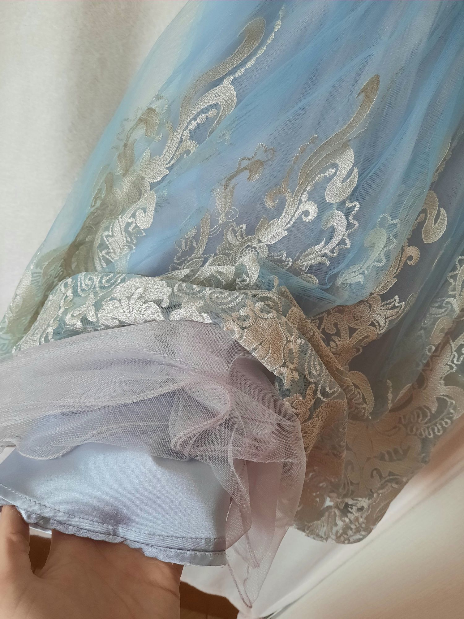 Elegancka koronkowa tiulowa sukienka na wesele L  księżniczka