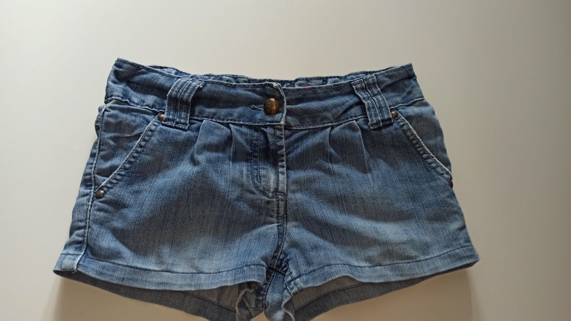 Dziewczęce jeansowe krótkie spodenki