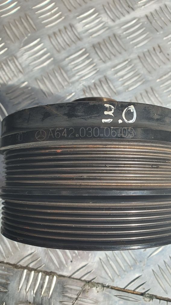 Шків коленвала демпферний MB Sprinter w906 om642 3.0 A6420300603