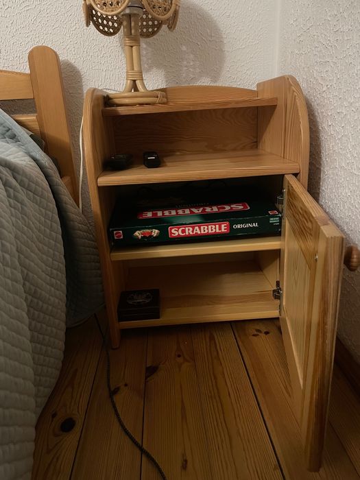 Szafka nocna z lampką z rattanu 43,5x56,5x37,0 cm