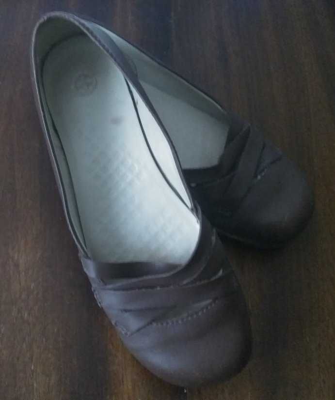Туфли женские, Dr. Martens, 36-37 р., коричневые кожаные