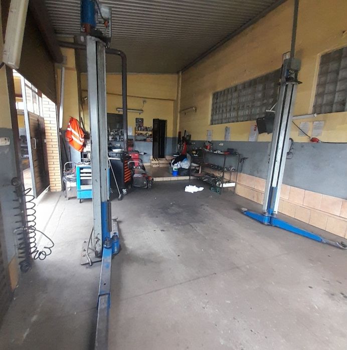 Podnośnik dwukolumnowy śrubowy samochodowy niemiecki Zippo