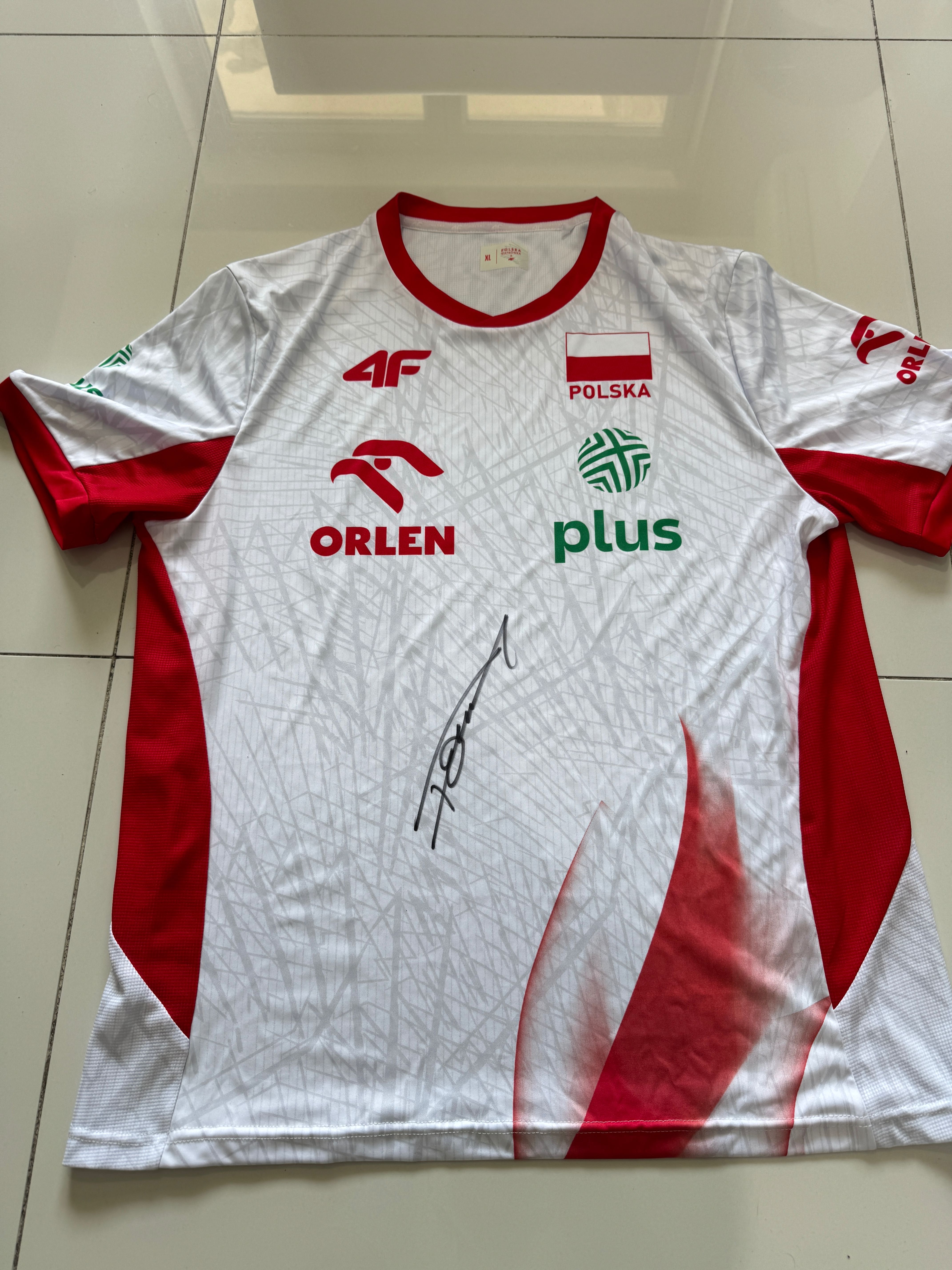 Koszulka Polskiej reprezentacji w siatkówce z autografem Tomasz Fornal