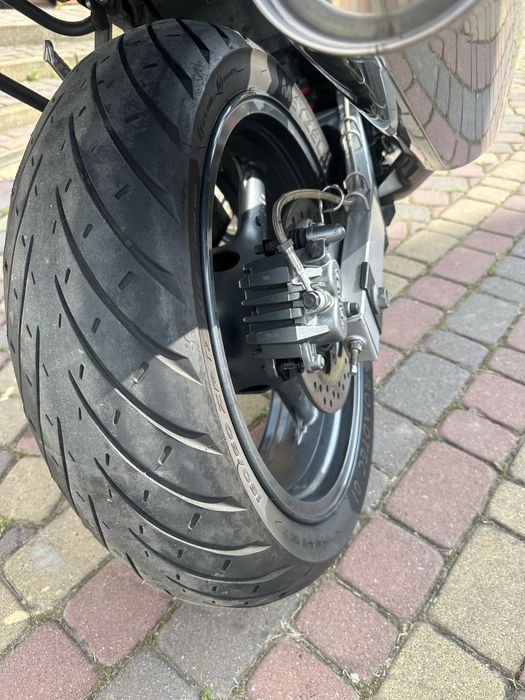 Продам Kawasaki ZR750F свіжопривезений
