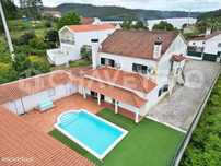 Moradia T4 com piscina e anexo junto à Albufeira do Castelo do Bode.