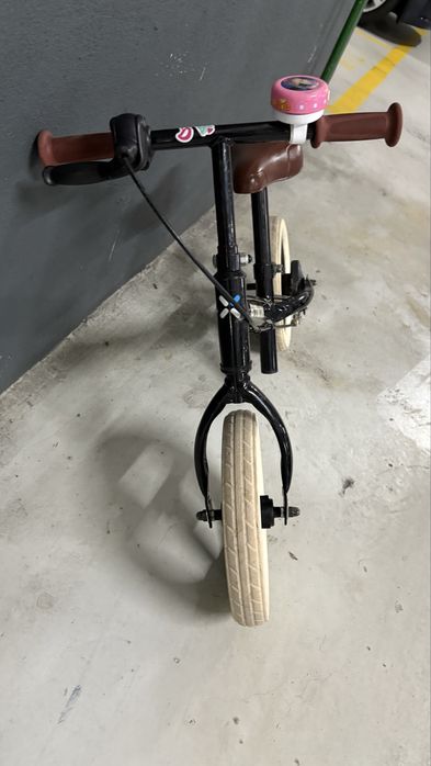 Bicicleta de equilibrio infantil