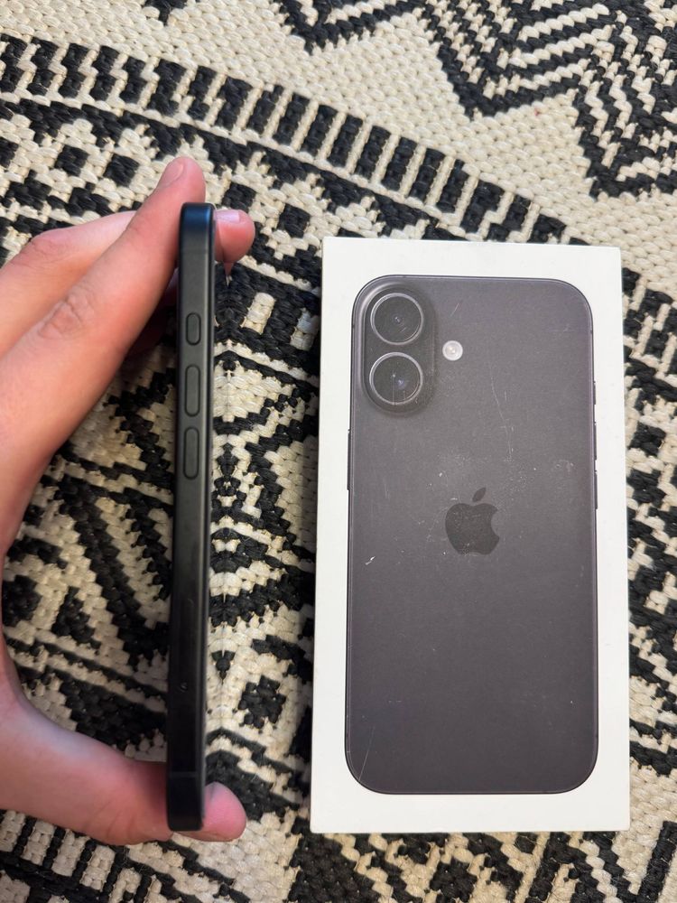 Iphone 16 black 128gb